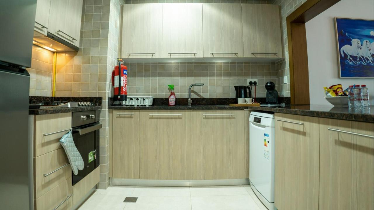 Your 1Br Retreat On Yas Island Blue Sapphire Apartment 阿布扎比 外观 照片